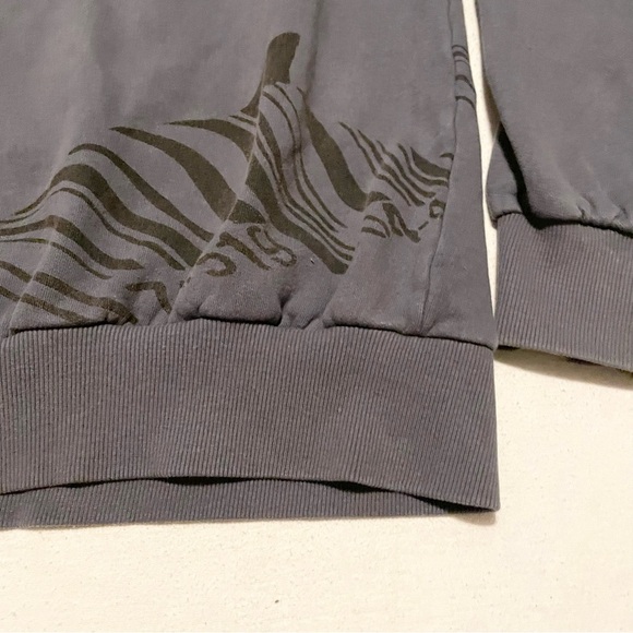 Brandalised Eleven Paris Banksy Grey Sweatshirt Small - Picture 15 of 16